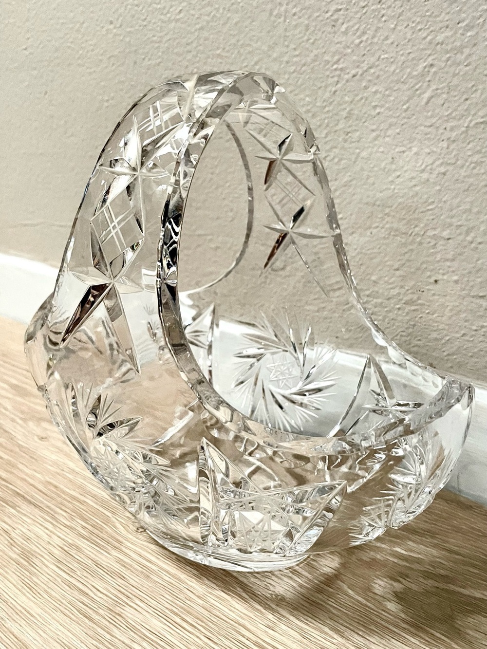 Cut Crystal Basket โ Clear Glass Decorative Bowl